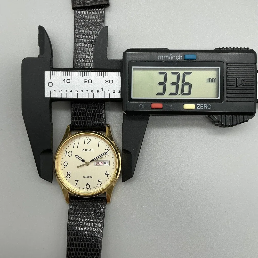 Vtg Pulsar Mens Watch 34mm V593-7A30 Black Leather Day Date New Battery